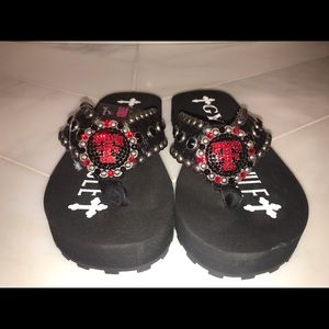 Gypsy Soule Texas Tech flip flops!